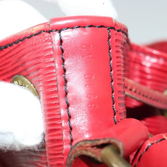 LOUIS VUITTON Epi Noe Shoulder Bag Red M44007 LV Auth ar13738 - Picture 12 of 15